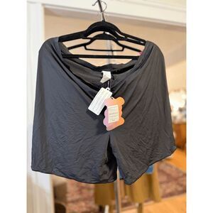 Yitty Smoothed Reality High Waist Short NWT Size 6